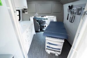 mobile-clinic-interior-4